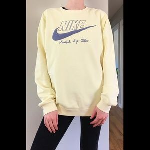 OVERSIZED NIKE CREW NECK SWEATER
